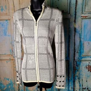 Women Belldini Sweater